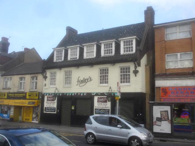 The Prince Albert was situated at 611 Hertford Road, Enfield Wash. This pub was used latterly as a bar called Finleys. Enfield