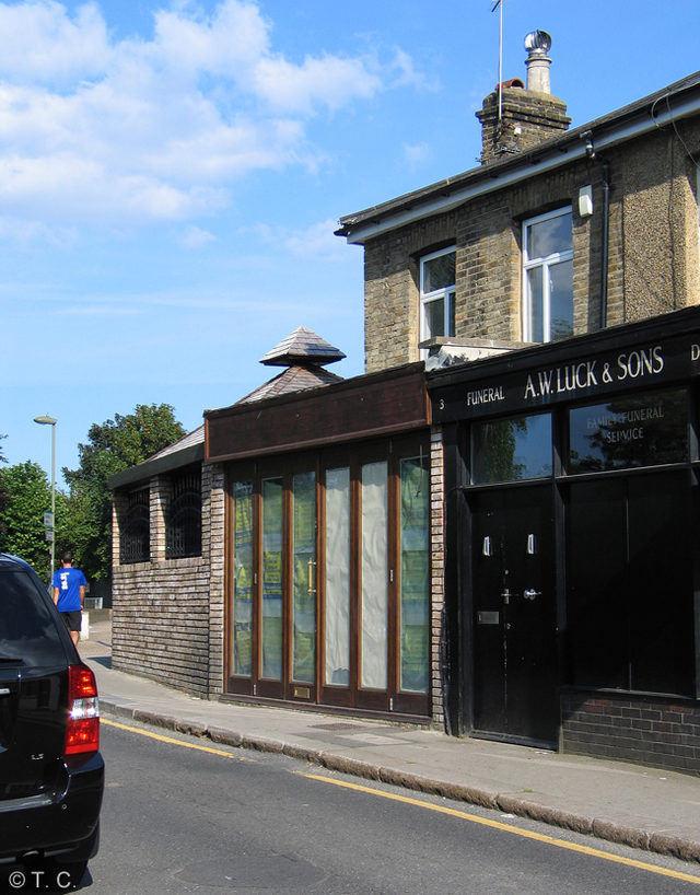 The Alexandra was situated at 1 Church Lane. East Finchley. This pub closed in 2013.