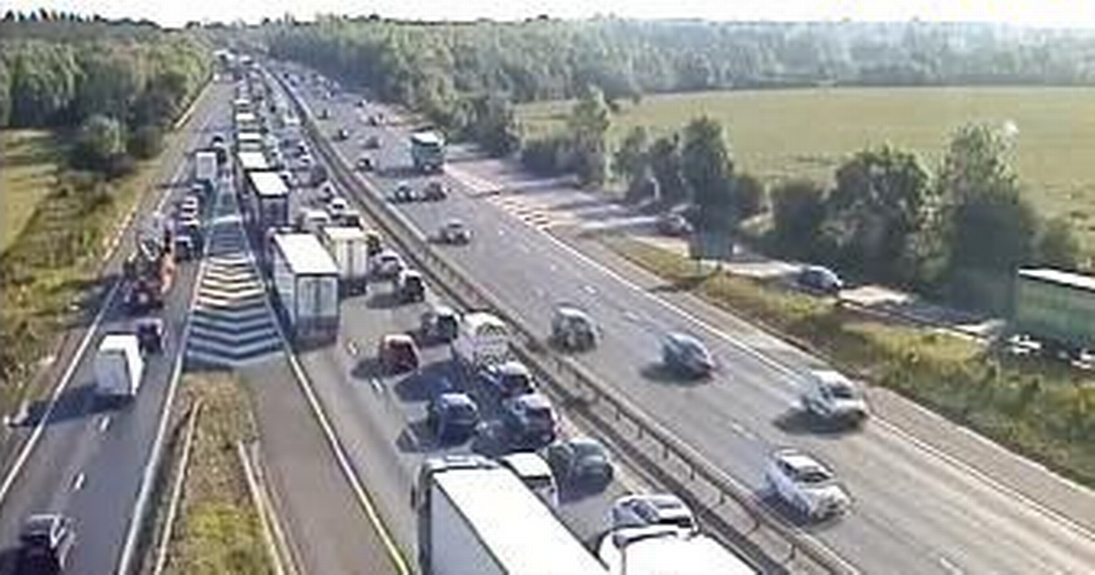 Traffic news: Congestion along M11 and minor tube delays