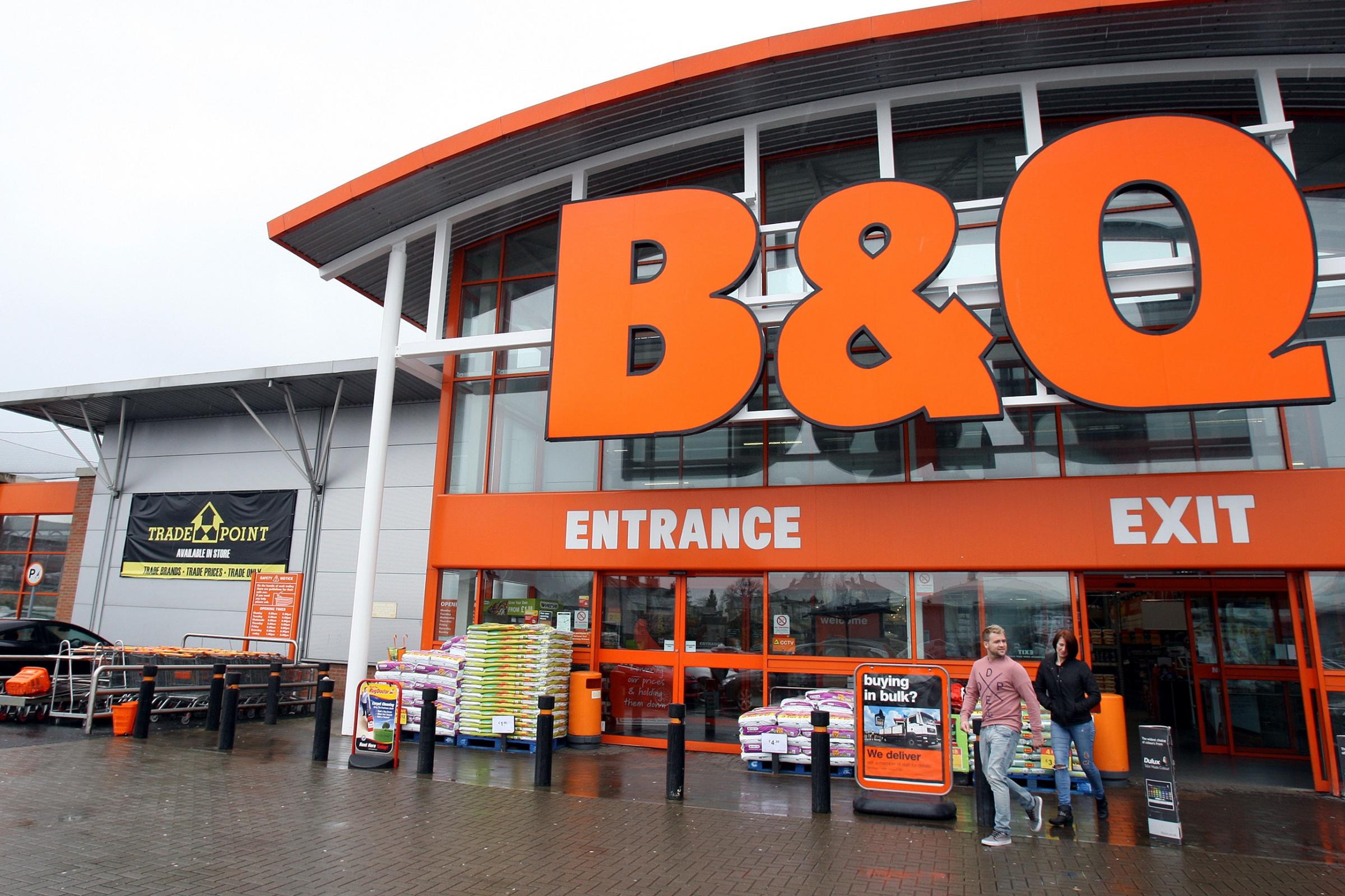 B Q Closing Stores On Tuesday As Sports Direct Condemned For Staying Open Enfield Independent
