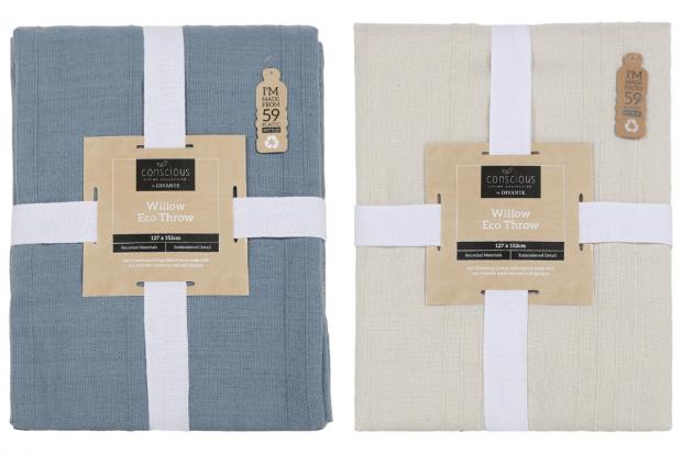 Enfield Independent: Willow Eco Throw in Blue (left) and (right) Natural (The Range/Canva)