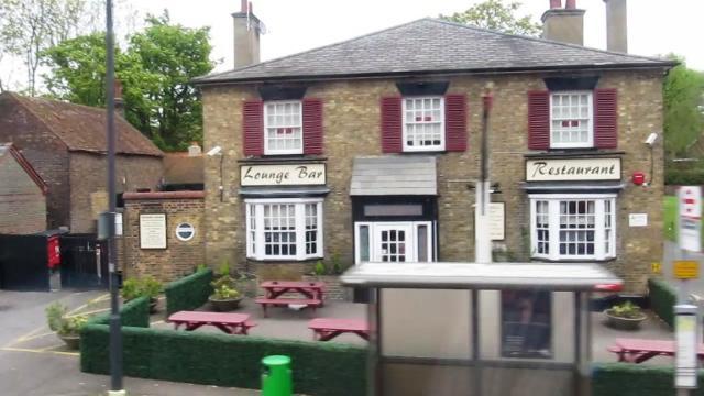 The Vine was situated at 154 Stanmore Hill, Stanmore. This pub is now used as an Indian restaurant