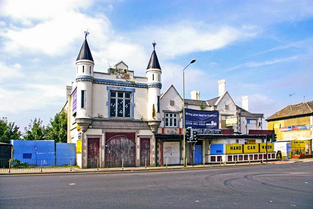 The Turrets was situated on Friern Barnet Road. This pub was built in 1887 and originally known as the Railway Tavern.